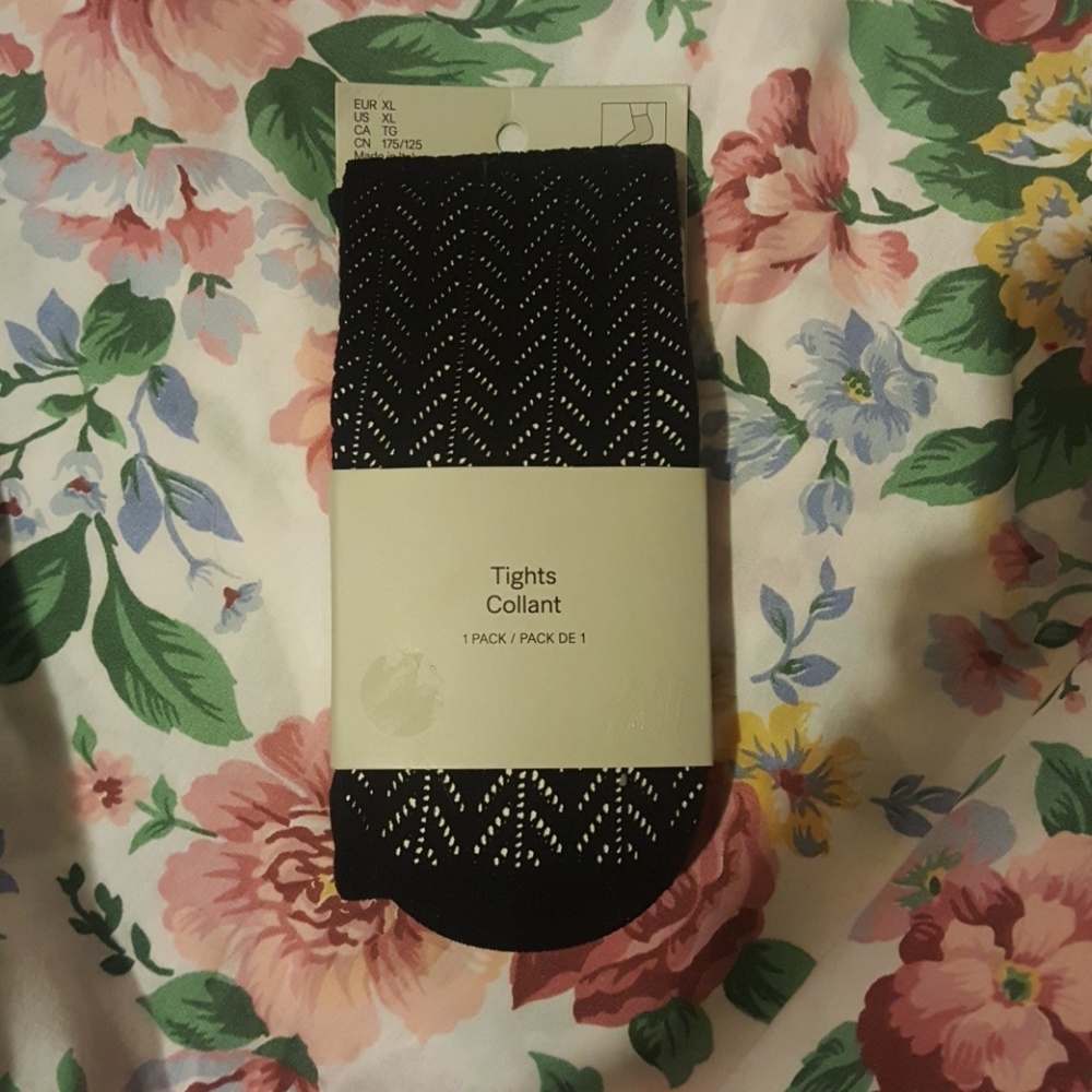 XL Patterned H&M tights